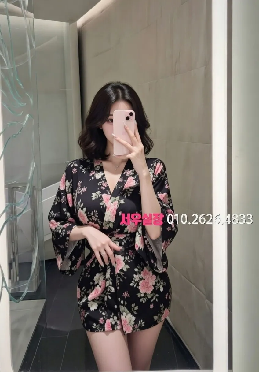 이태원 란제리룸 프리미엄 라인업 2번 프로필