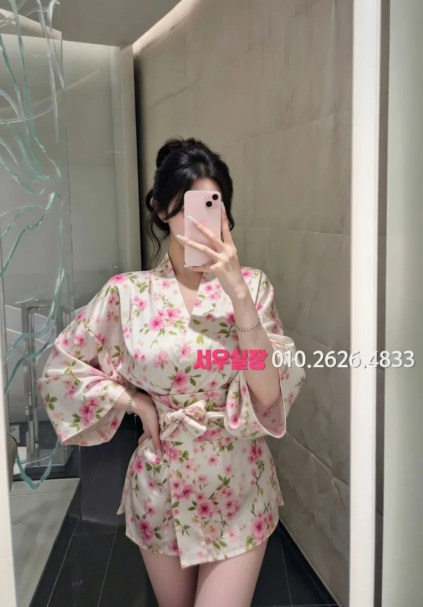 이태원 가라오케 프리미엄 라인업 9번 프로필