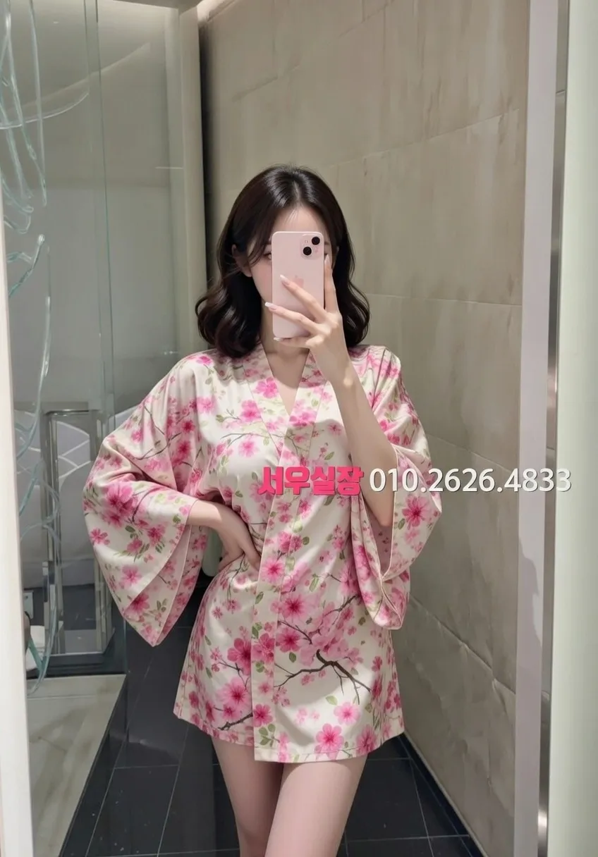 이태원 다국적노래클럽 프리미엄 라인업 12번 프로필